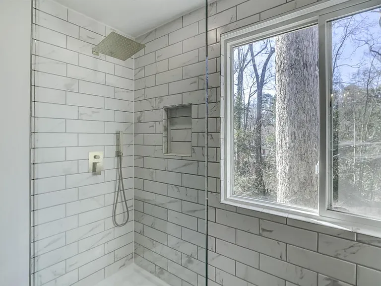 3325 Eastwood Dr — Photo 31