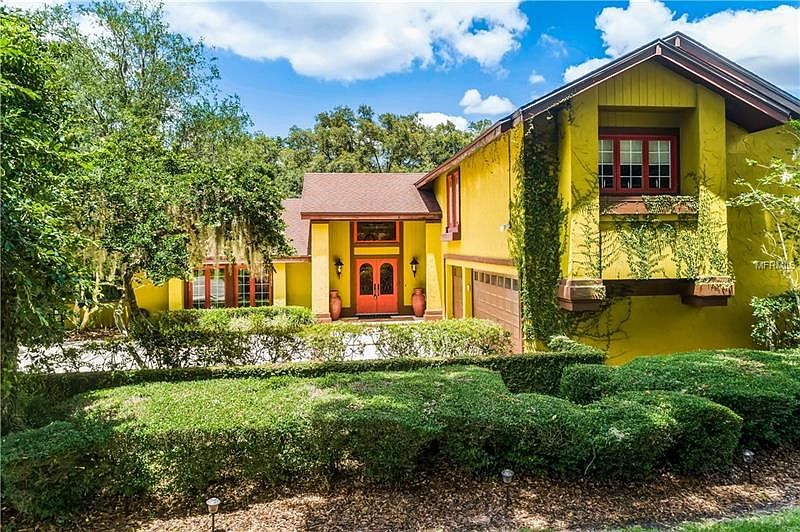 1st image of 4217 Carrollwood Village Dr