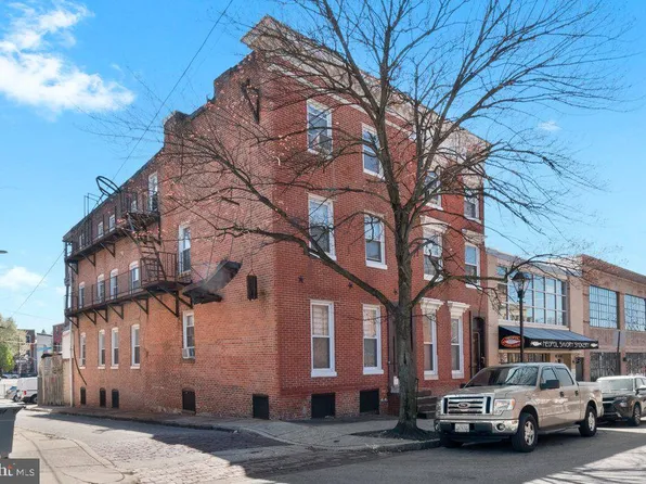869 Hollins St, Baltimore, MD 21201