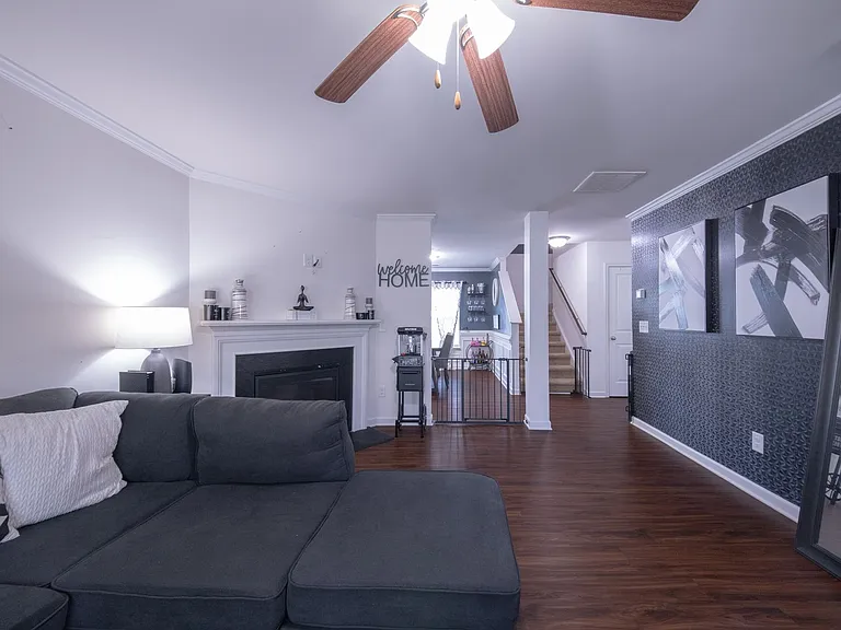 6704 Olivia Way — Photo 4