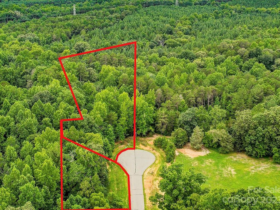 1st image of 8 Cedar Hill Dr #9