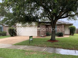 110 Rodeo Dr, Manvel, TX 77578