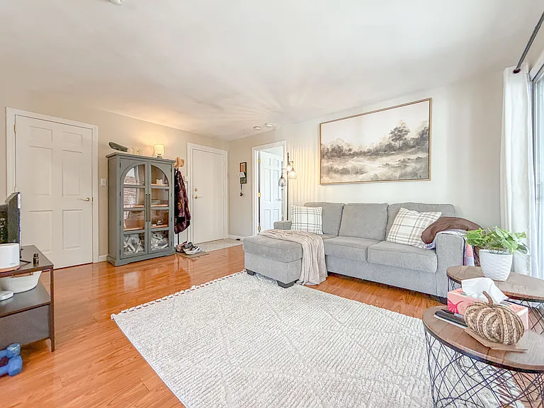 173 Pine St #2P — Photo 18