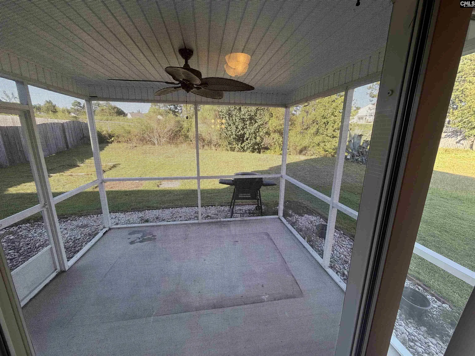 3 bed, 1656 sqft, $2,050 — Photo 3