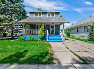 408 Elm St, Elgin, IL 60123