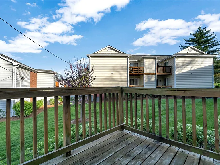 9083 W Swan Cir — Photo 12
