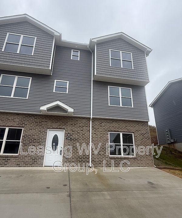 1st image of 132 Christian Ct