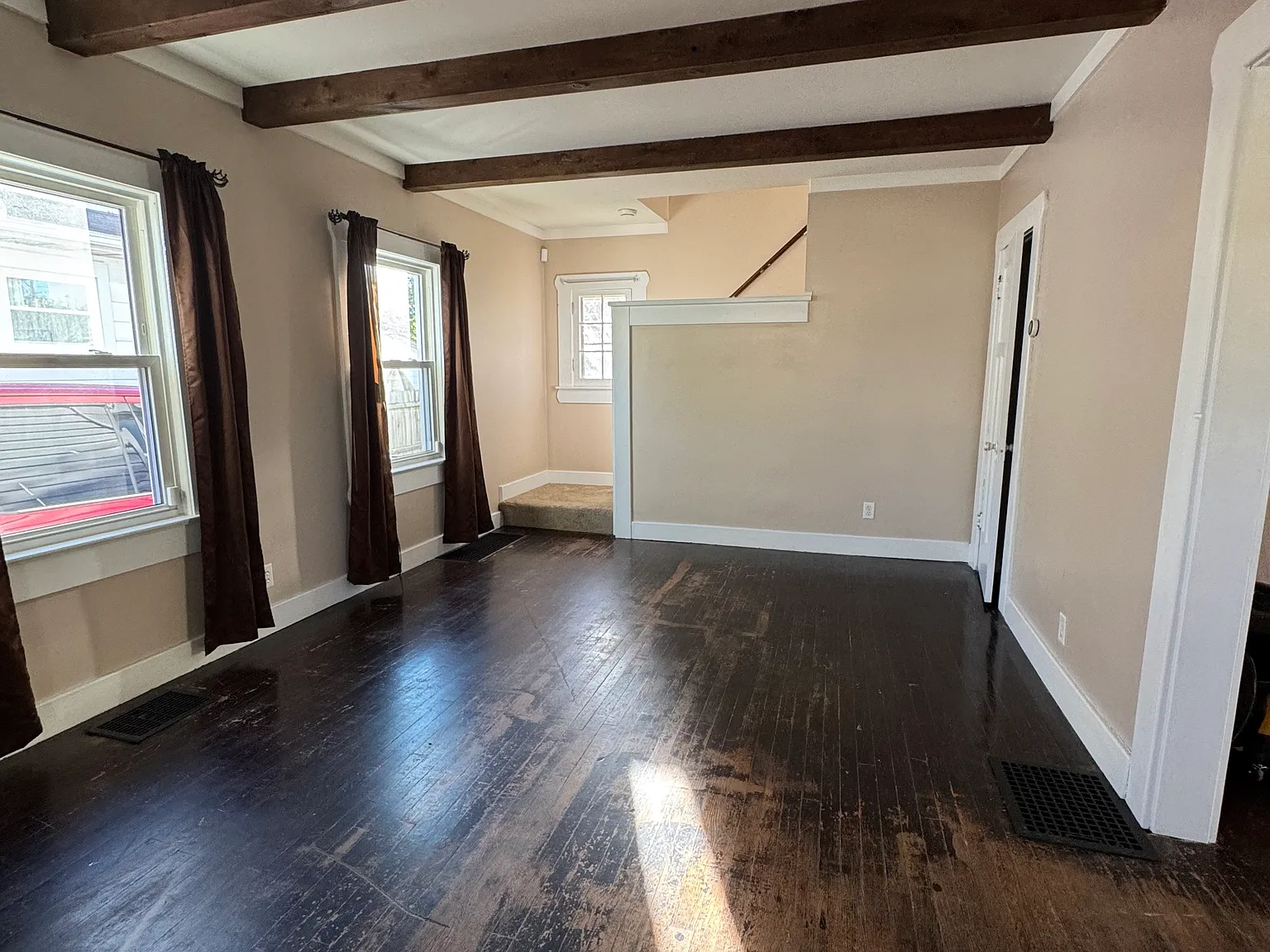 1829 King Ave — Photo 2