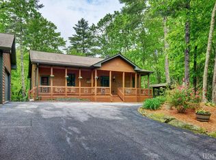 32 Black Gum Ct, Sapphire, NC 28774