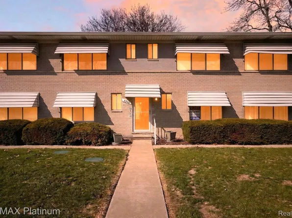 5946 Alan Dr APT 47, Brighton, MI 48116