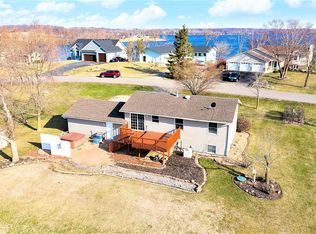 4350 Roberds Lake Trl, Faribault, MN 55021