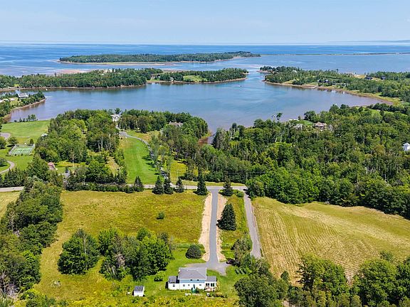 3rd image of 5226 Little Harbour Rd