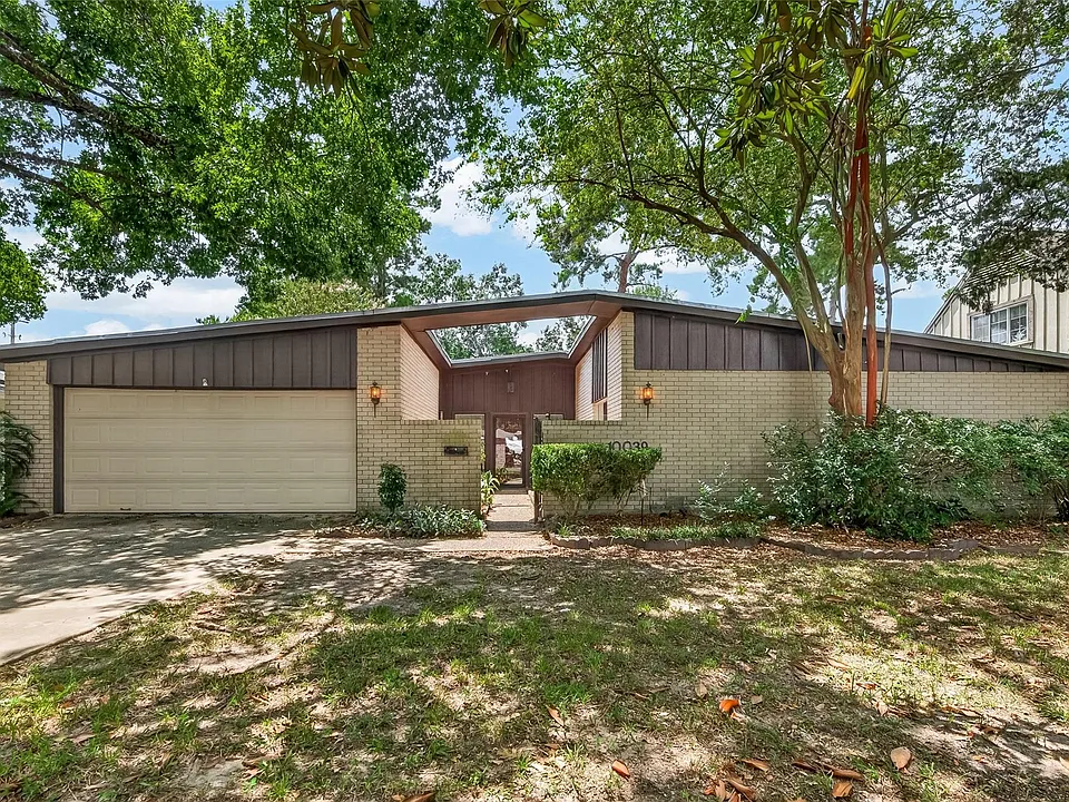 10039 Warwana Rd