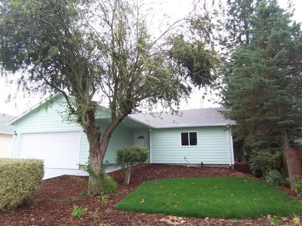 163 Fenton Ave, Molalla, OR 97038