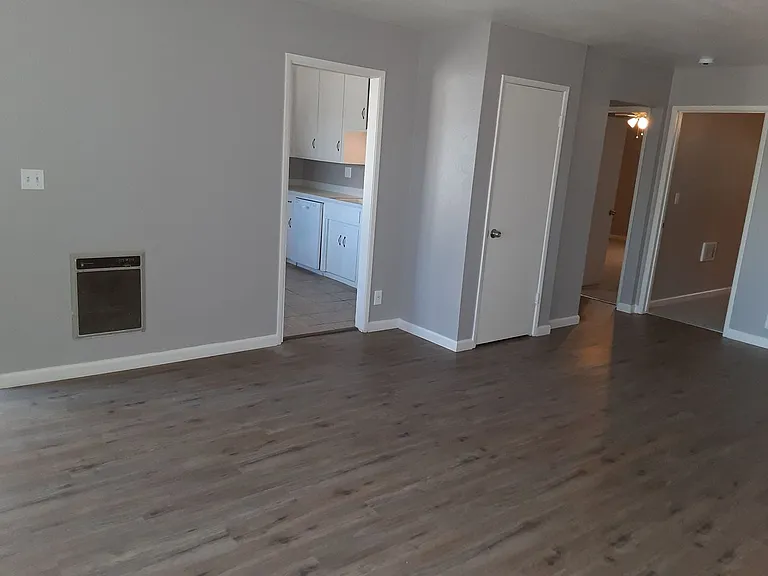 132 E Morris Ave — Photo 1