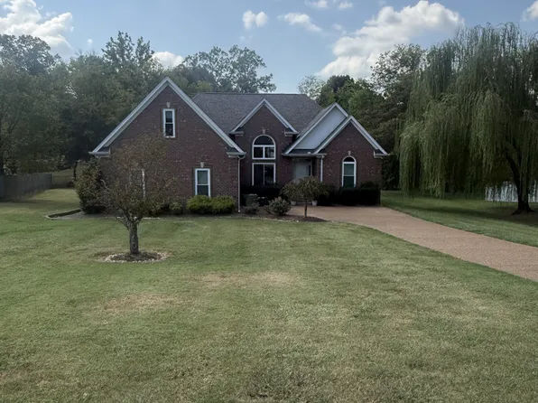 302 Lexington Dr, Lebanon, TN 37087
