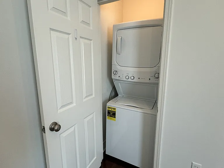 1215 Leonidas St — Photo 8