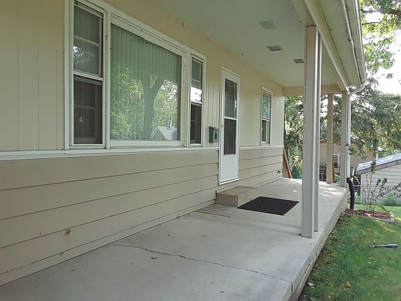 4th image of 111 S Washington Ave #B