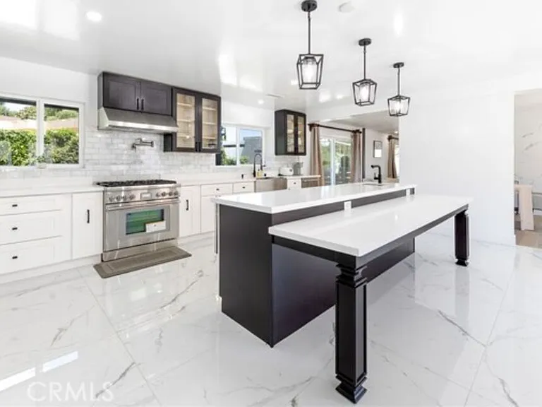 2199 Summitridge Dr — Photo 22