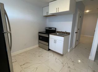 2 Bayside Park Dr #G, Jersey City, NJ 07305