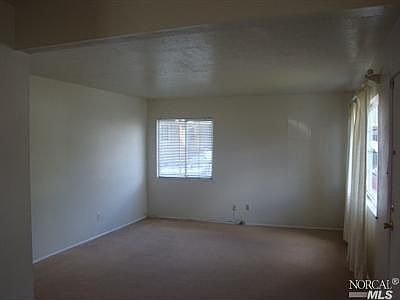 3rd image of 315 Amelia St