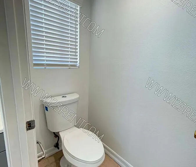37637 17th St E — Photo 11