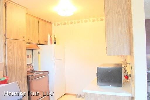 5th image of 330 Annapolis St W APT 7