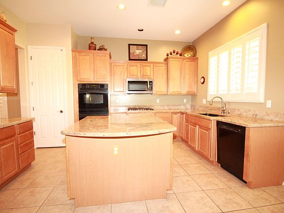 5th image of 2224 E Canyon Pl