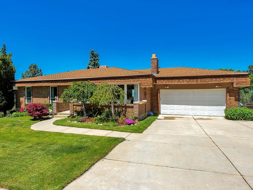 1st image of 2513 E Catalina Dr