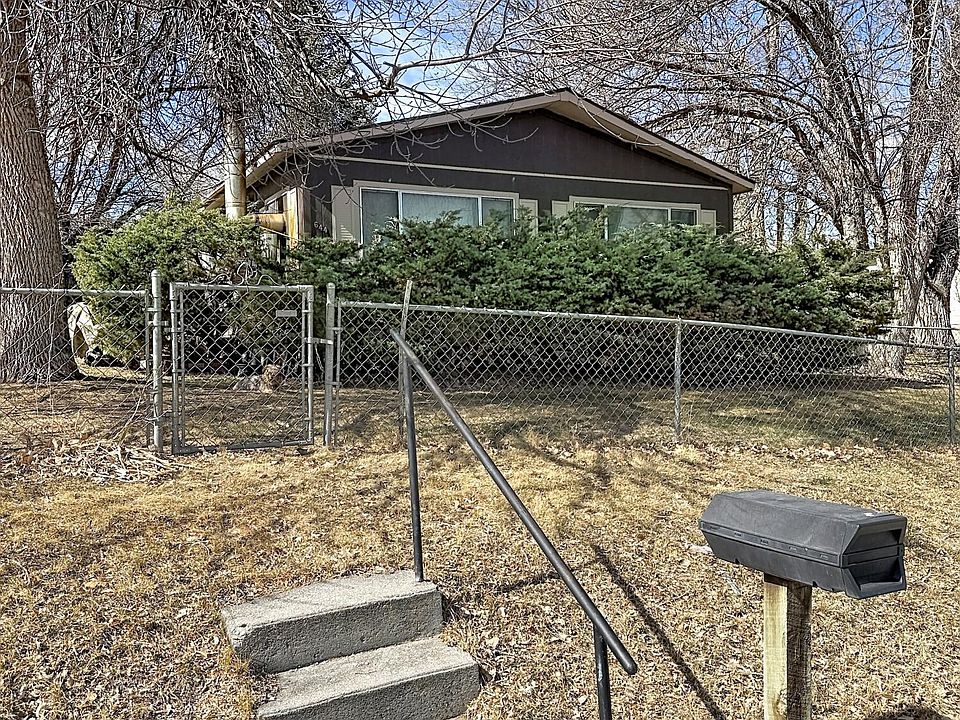 1st image of 644 S Desmet Ave