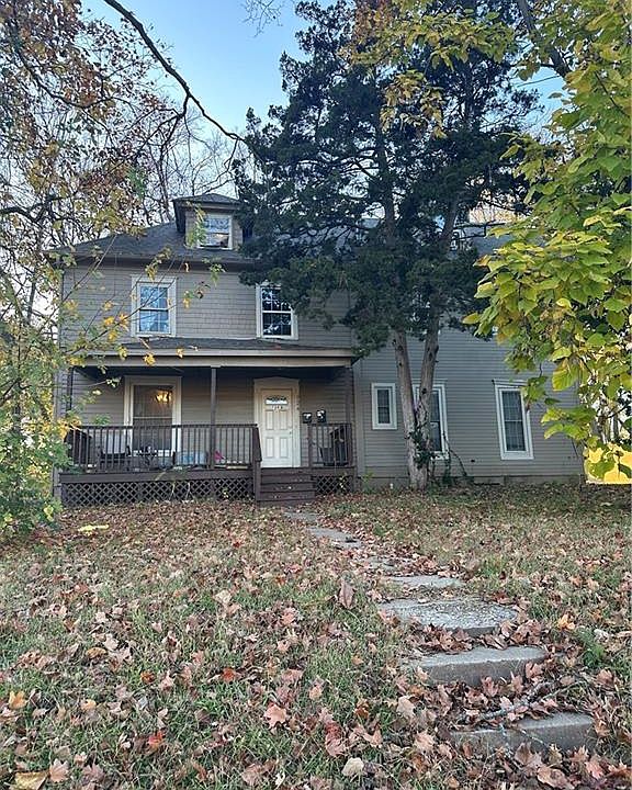 1st image of 724 S Crysler Ave