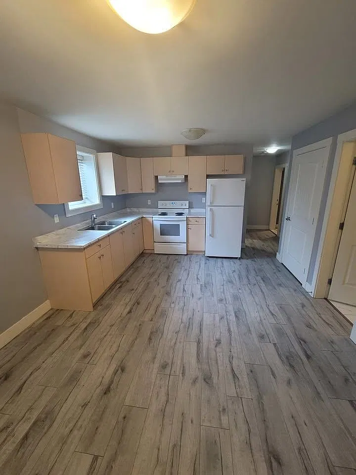 2 bed, 750 sqft, $1,550 — Photo 1