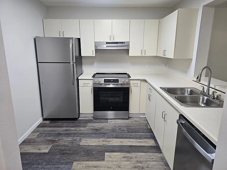 Evia Apartments — Photo 87