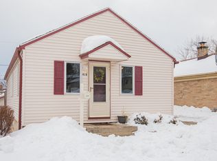 418 S 90th St, Milwaukee, WI 53214