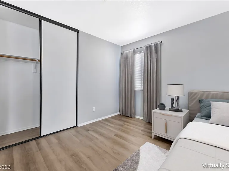 848 Angelus Oaks Dr — Photo 17