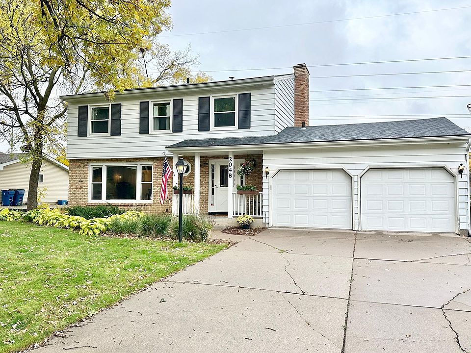 1st image of 2048 Lamplight Dr