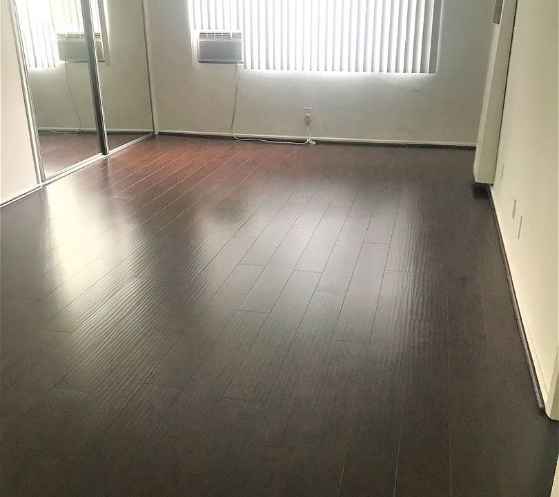 1st image of 1001 N Gardner St APT 102
