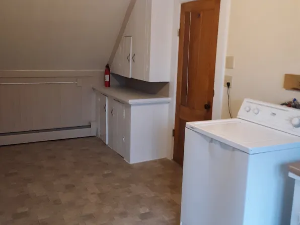226 Pine St, Rumford, ME 04276