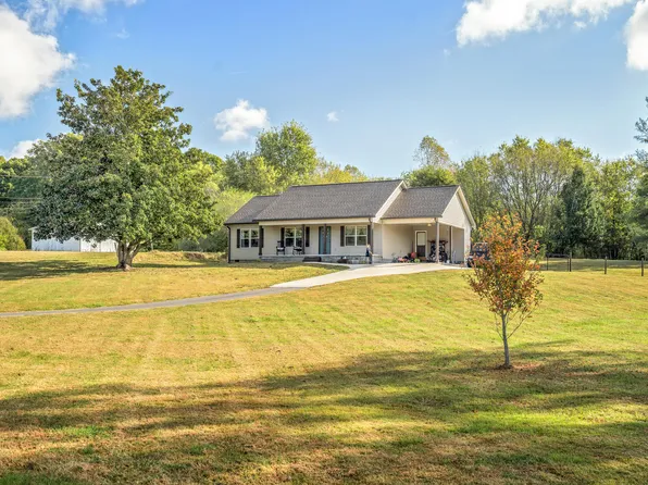 200 Varnell Railroad St, Cohutta, GA 30710