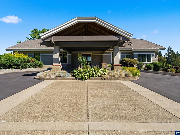 2nd image of 3252 Mount Kuebler Dr S