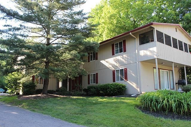1st image of 5200 Fenway Ct #5200