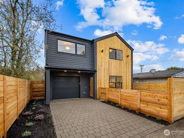 3215 22nd Avenue S, Seattle, WA 98144