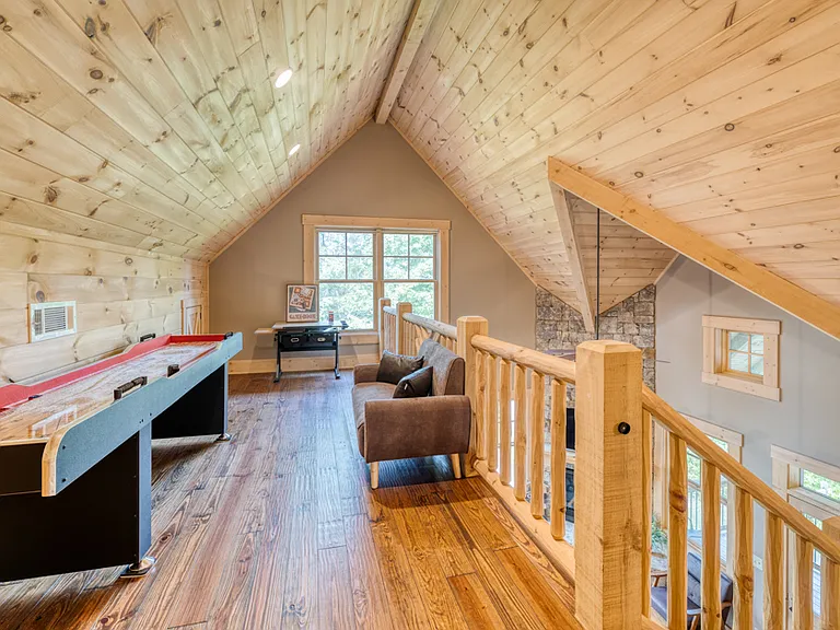 111 Watkins Farm Rd — Photo 31