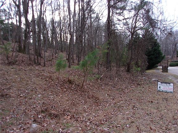 2nd image of 541 Bayberry Crossing Dr