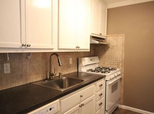 6 Sandlewood Ln, Ridgefield, CT 06877