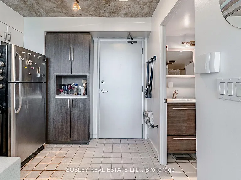 255 Richmond St E #821 — Photo 25