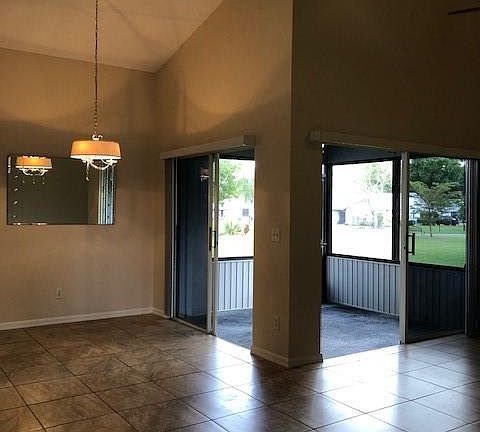5th image of 10626 Talmadge Ct