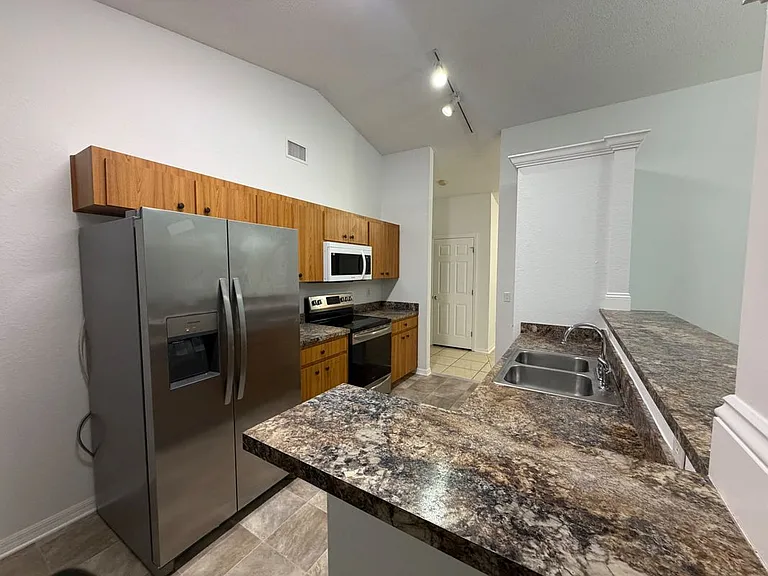 1307 Laurel Glen Dr — Photo 6