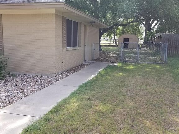 Side front view.
