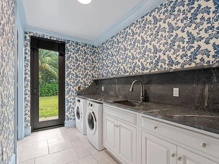 3240 N Flagler Dr — Photo 43
